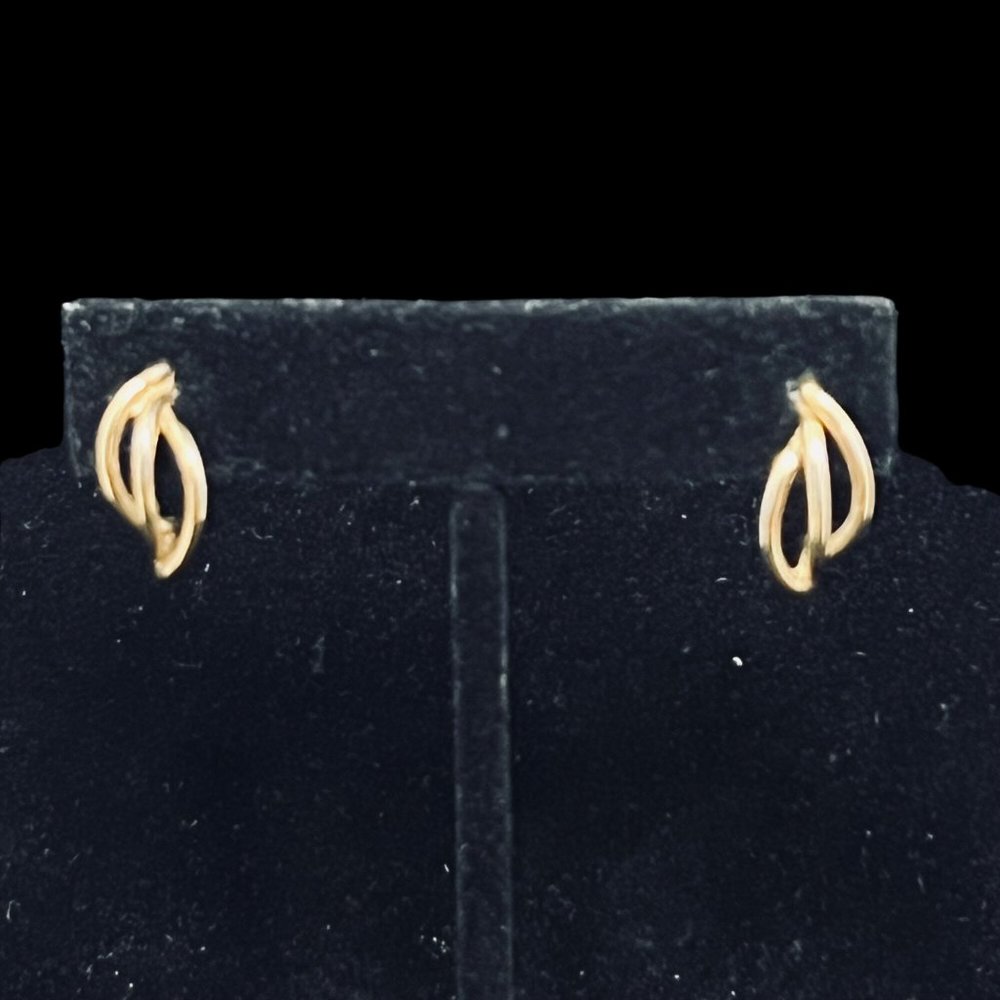 Lot of 6 Gold Tone Pierced Earrings (4660) - Picture 3 of 8